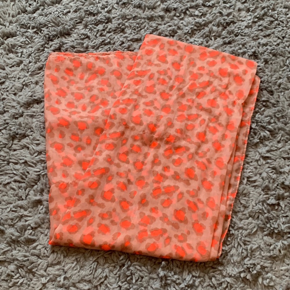 Leopard shawl/scarf 5/25💜
